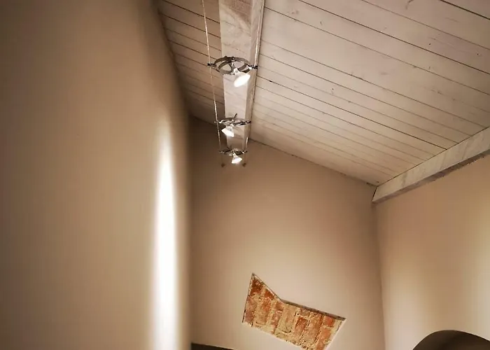 Cav Crystal By People Apartment